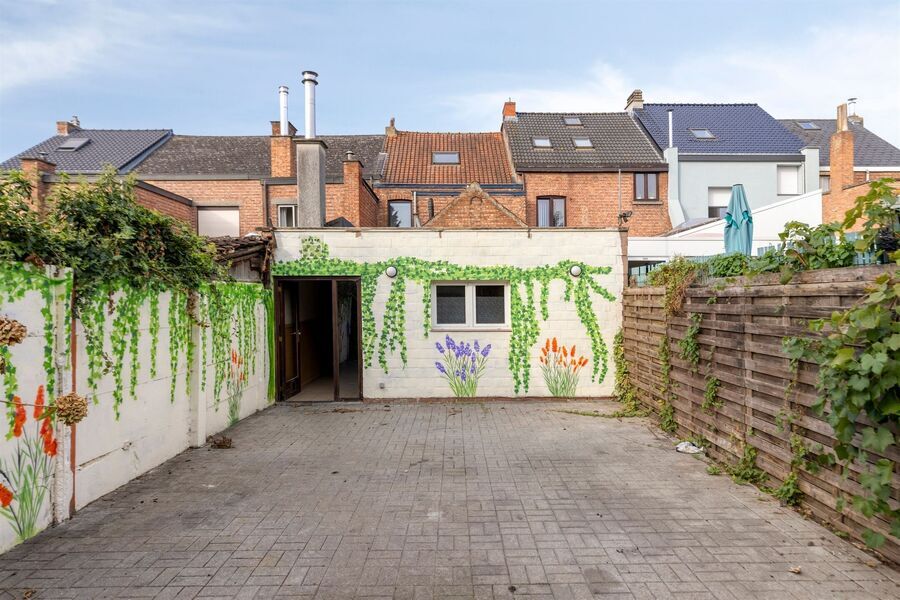 Handelspand met woonst te koop in HOFSTADE