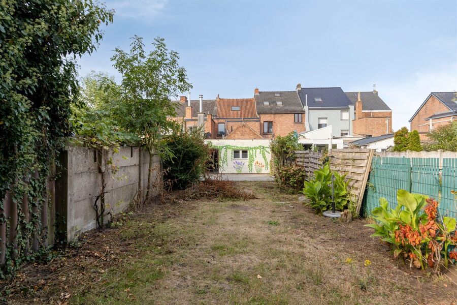 Handelspand met woonst te koop in HOFSTADE