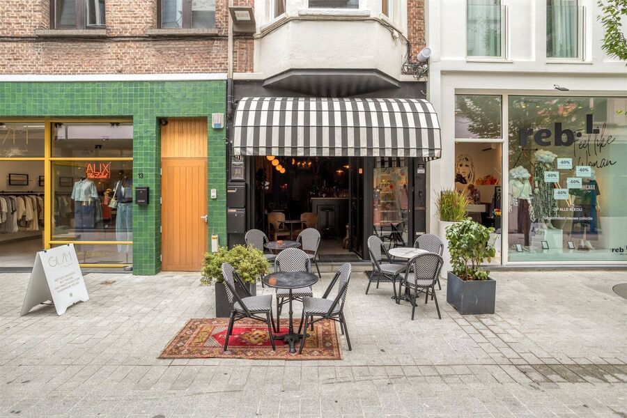 Handelspand met woonst te koop in MECHELEN