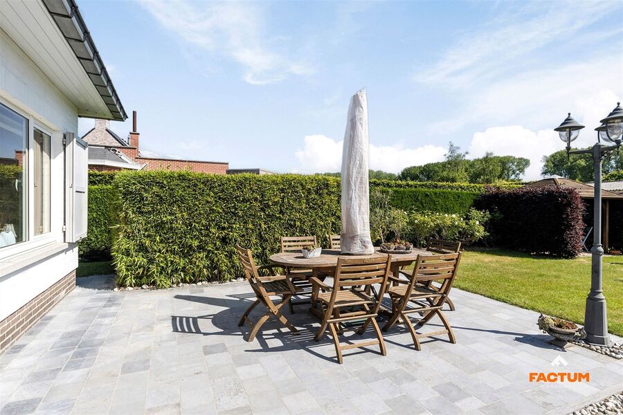 Villa te koop in HUMBEEK