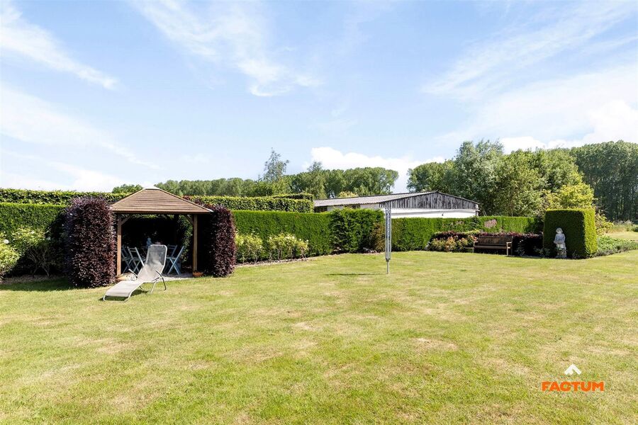 Villa te koop in HUMBEEK