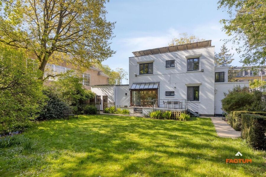 Villa te koop in RIJMENAM