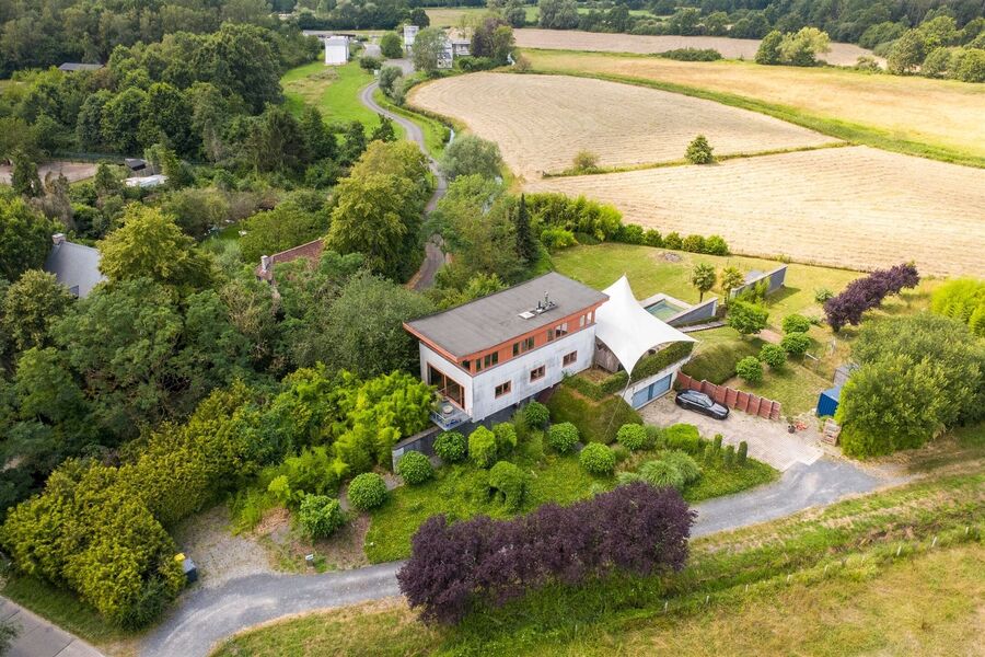 Villa te koop in RIJMENAM
