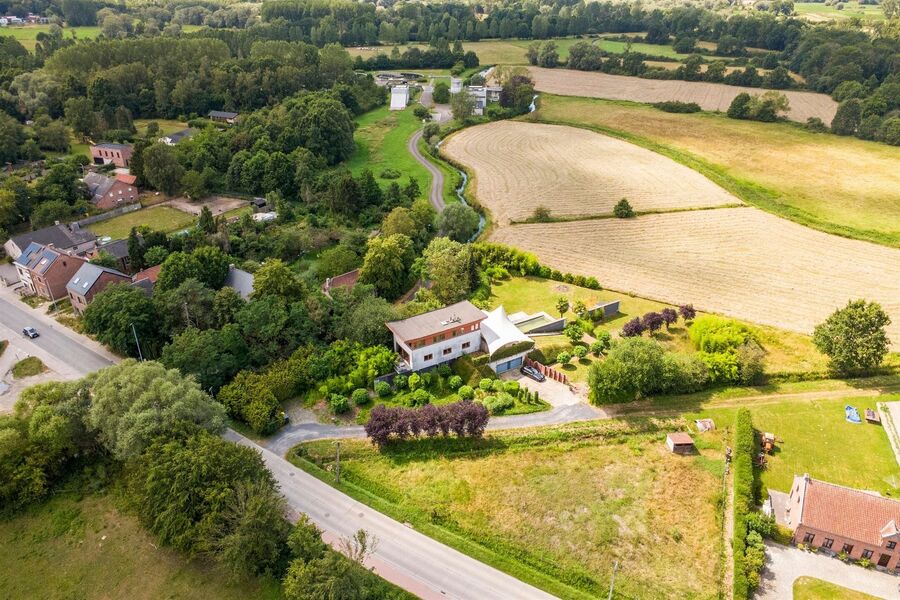 Villa te koop in RIJMENAM
