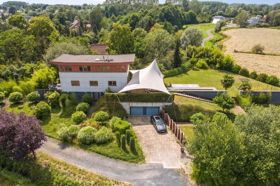 Villa te koop in RIJMENAM