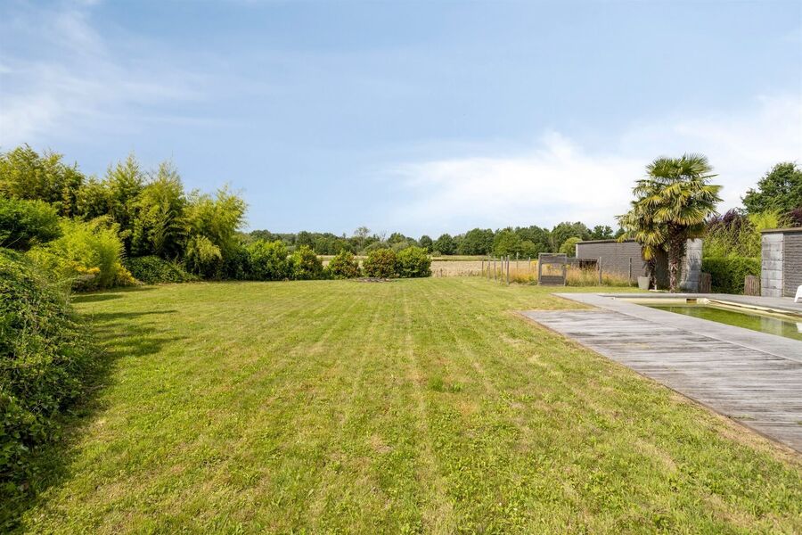 Villa te koop in RIJMENAM