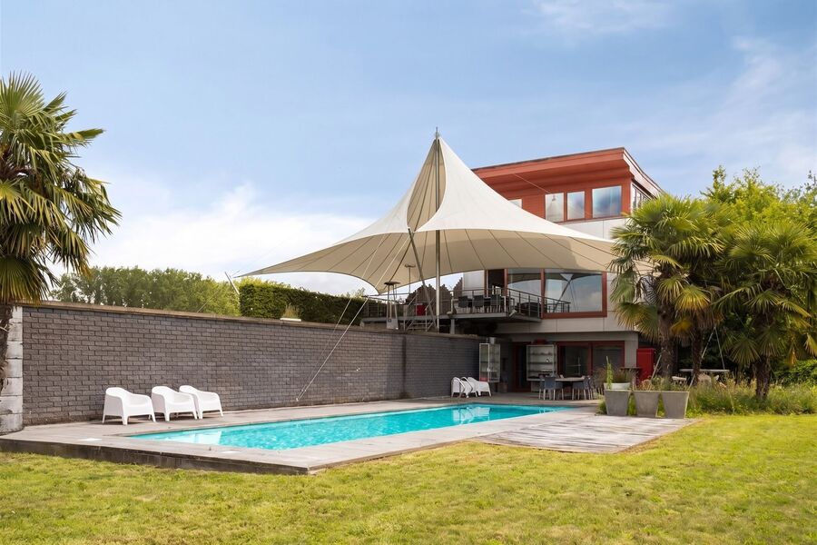 Villa te koop in RIJMENAM