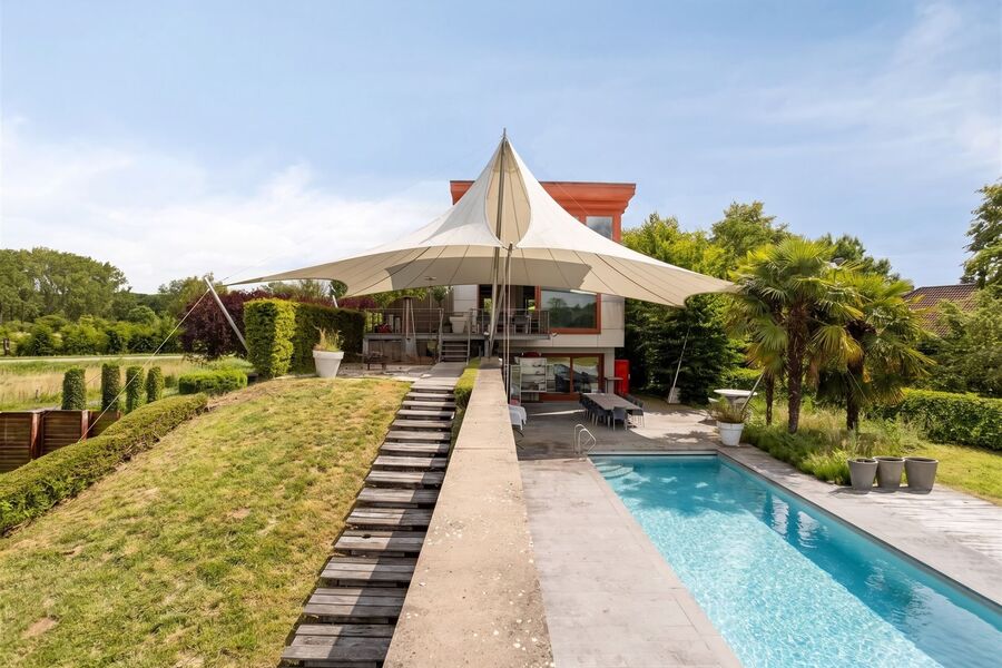 Villa te koop in RIJMENAM