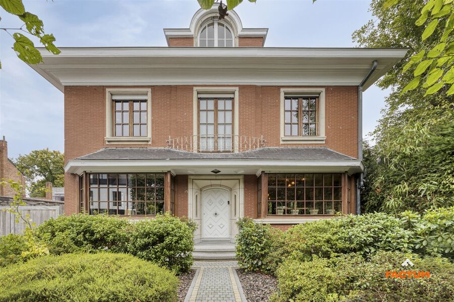 Villa te koop in WILLEBROEK