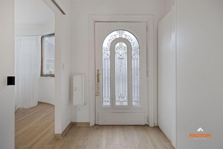 Villa te koop in WILLEBROEK