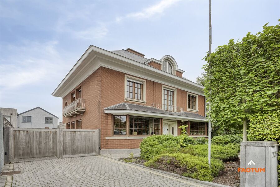 Villa te koop in WILLEBROEK